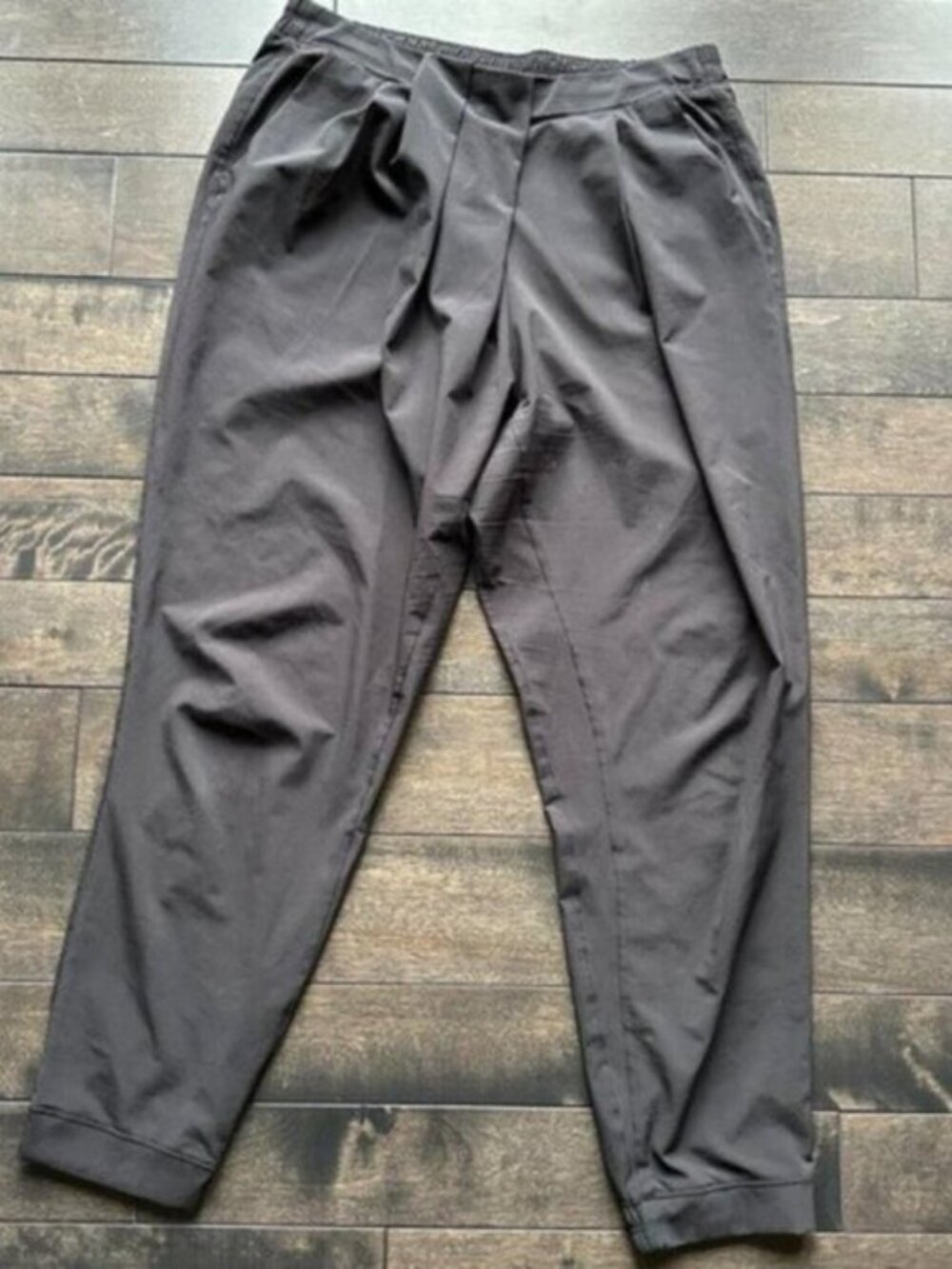 Lululemon Pleated Pants